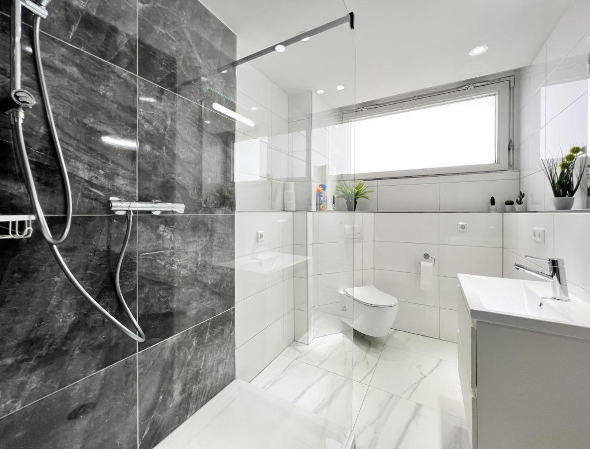 Modernes Apartment Mit Stil In City Lage Karlsruhe Exterior foto